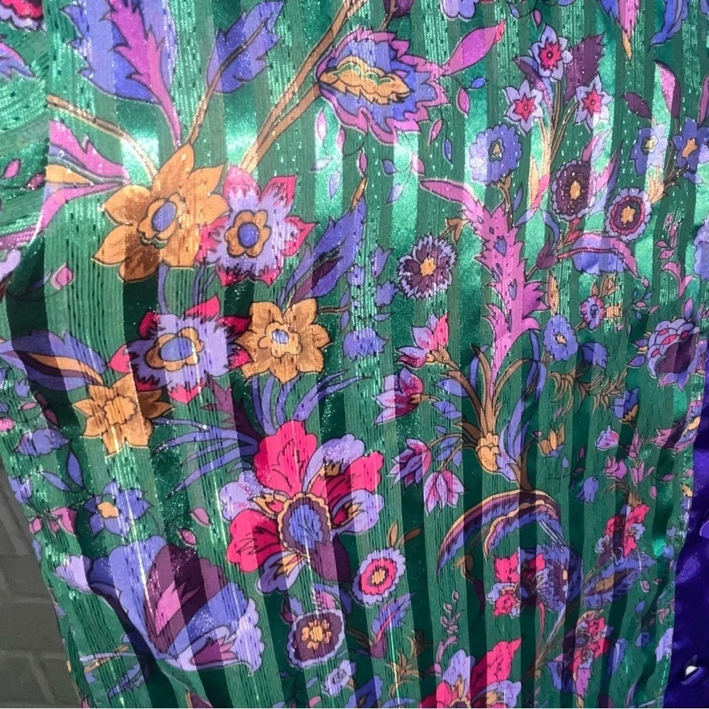 Victoria Secret Vintage Gold Label Purple Floral Paisley Night Shirt sz M/L